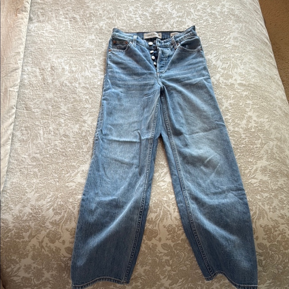 Aritzia Light Blue Straight Leg Jeans